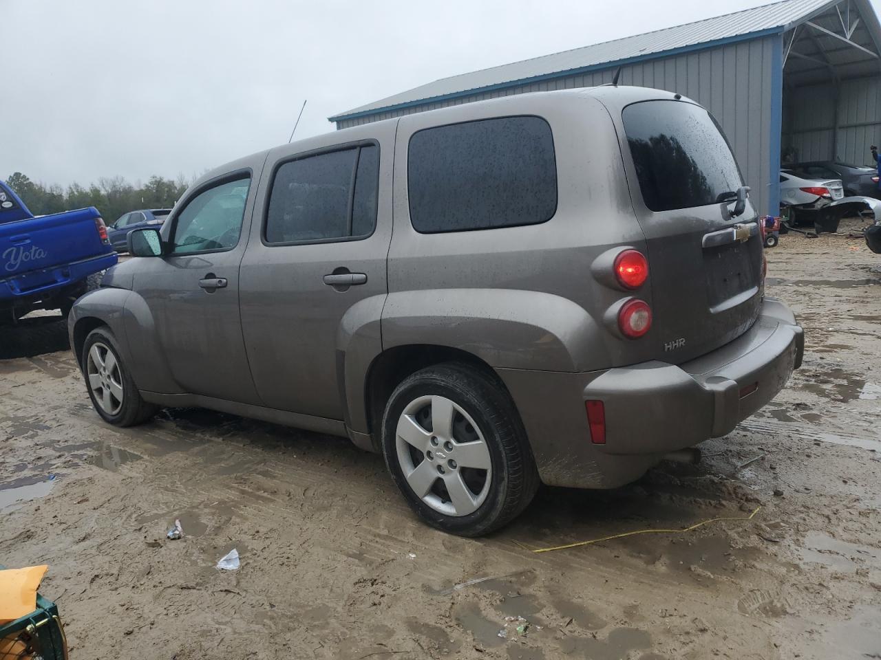 2011 Chevrolet HHR - Image 2