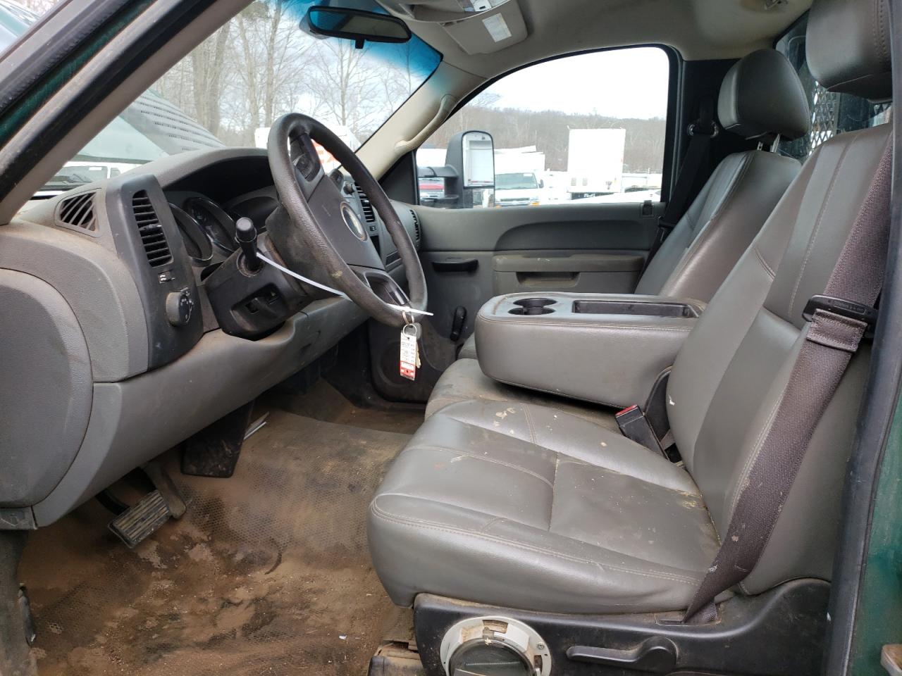 2013 Chevrolet Silverado - Image 7