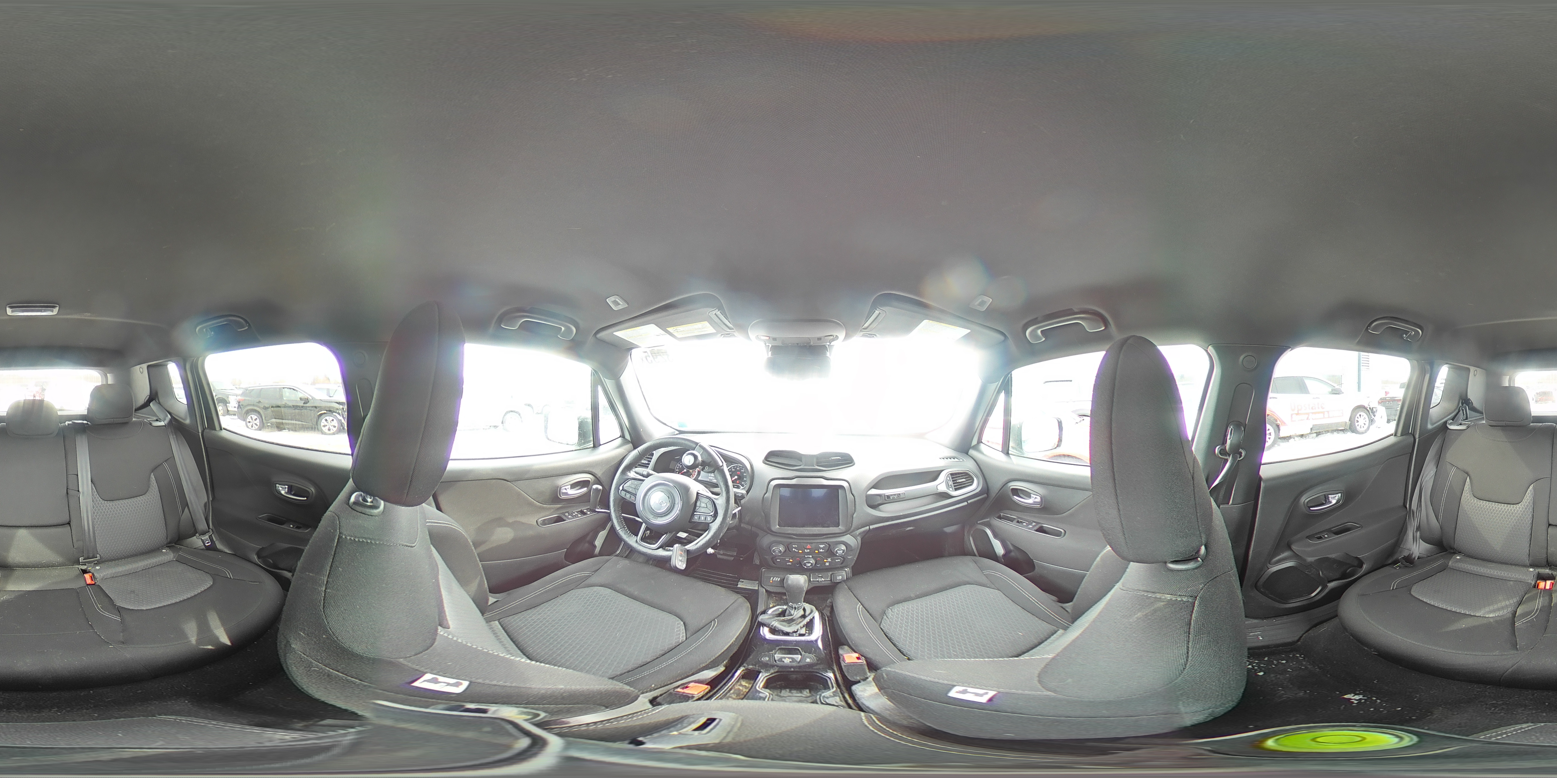 2021 Jeep Renegade - Image 16