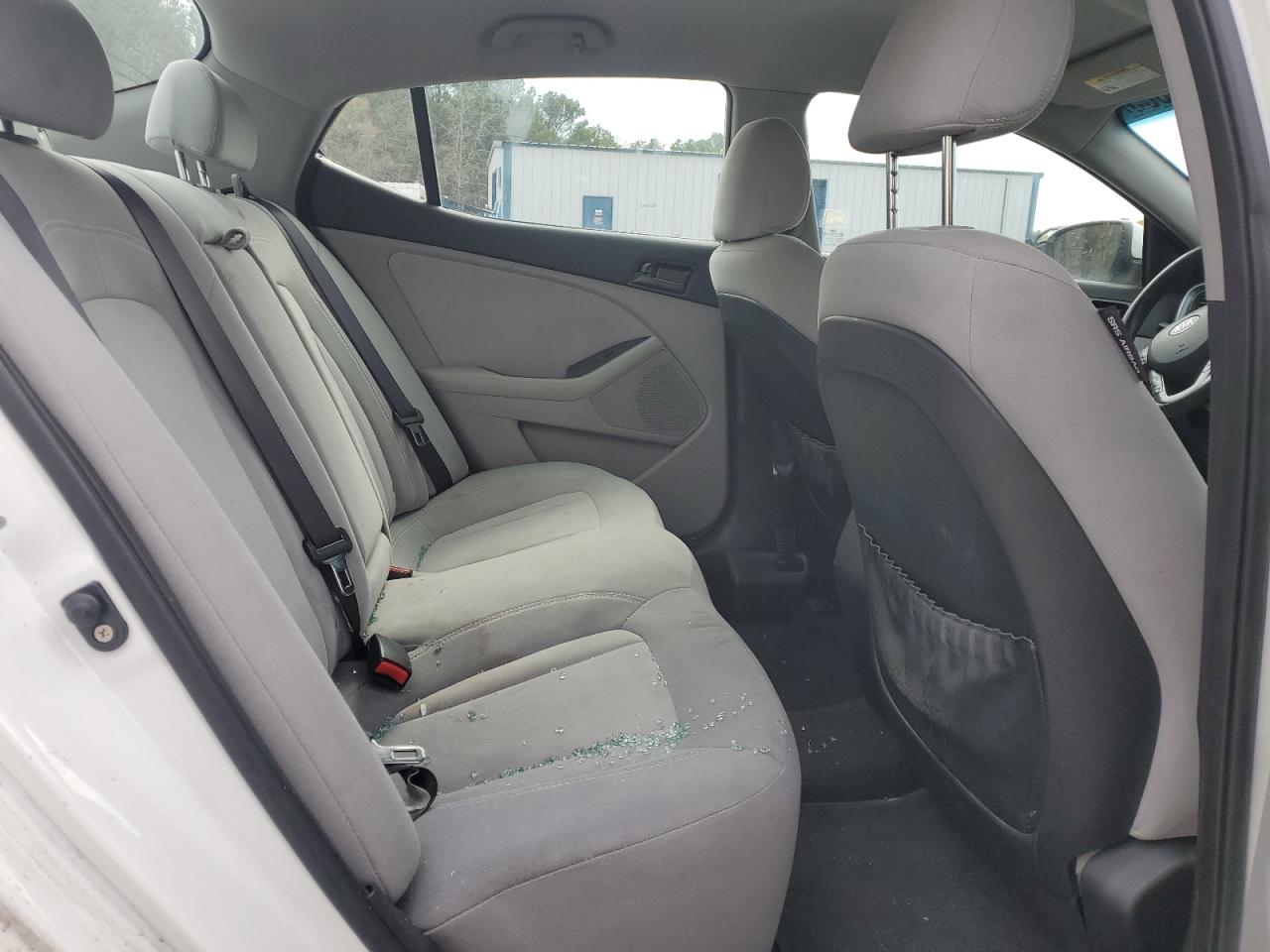 2011 Kia Optima - Image 10