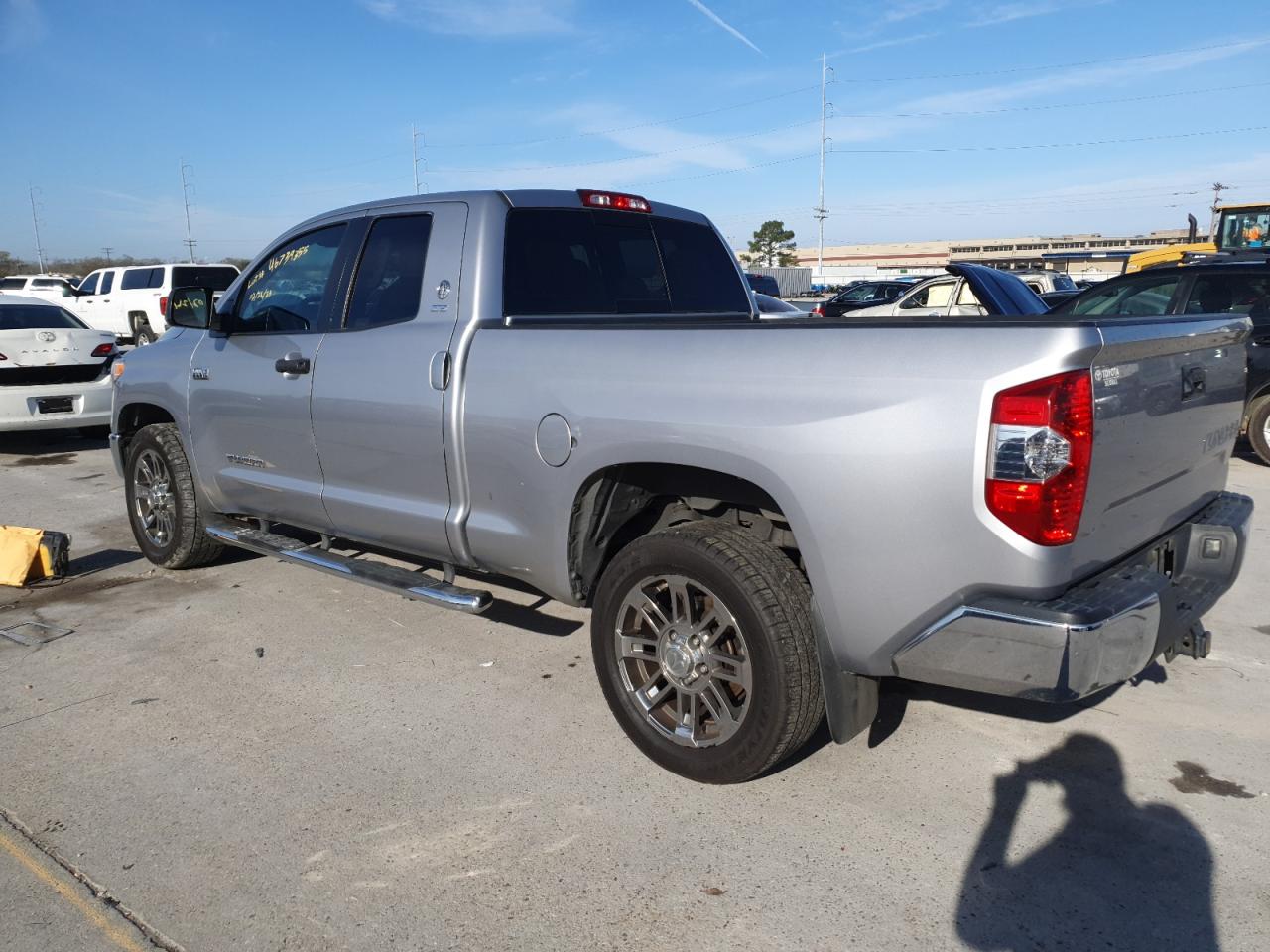 2014 Toyota Tundra - Image 2