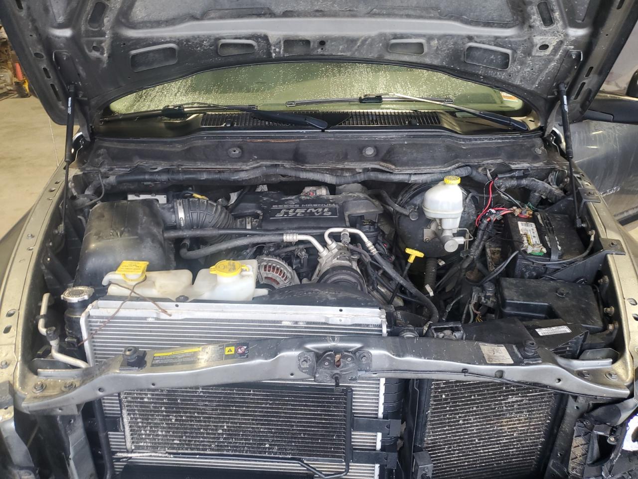 2005 Dodge RAM - Image 11