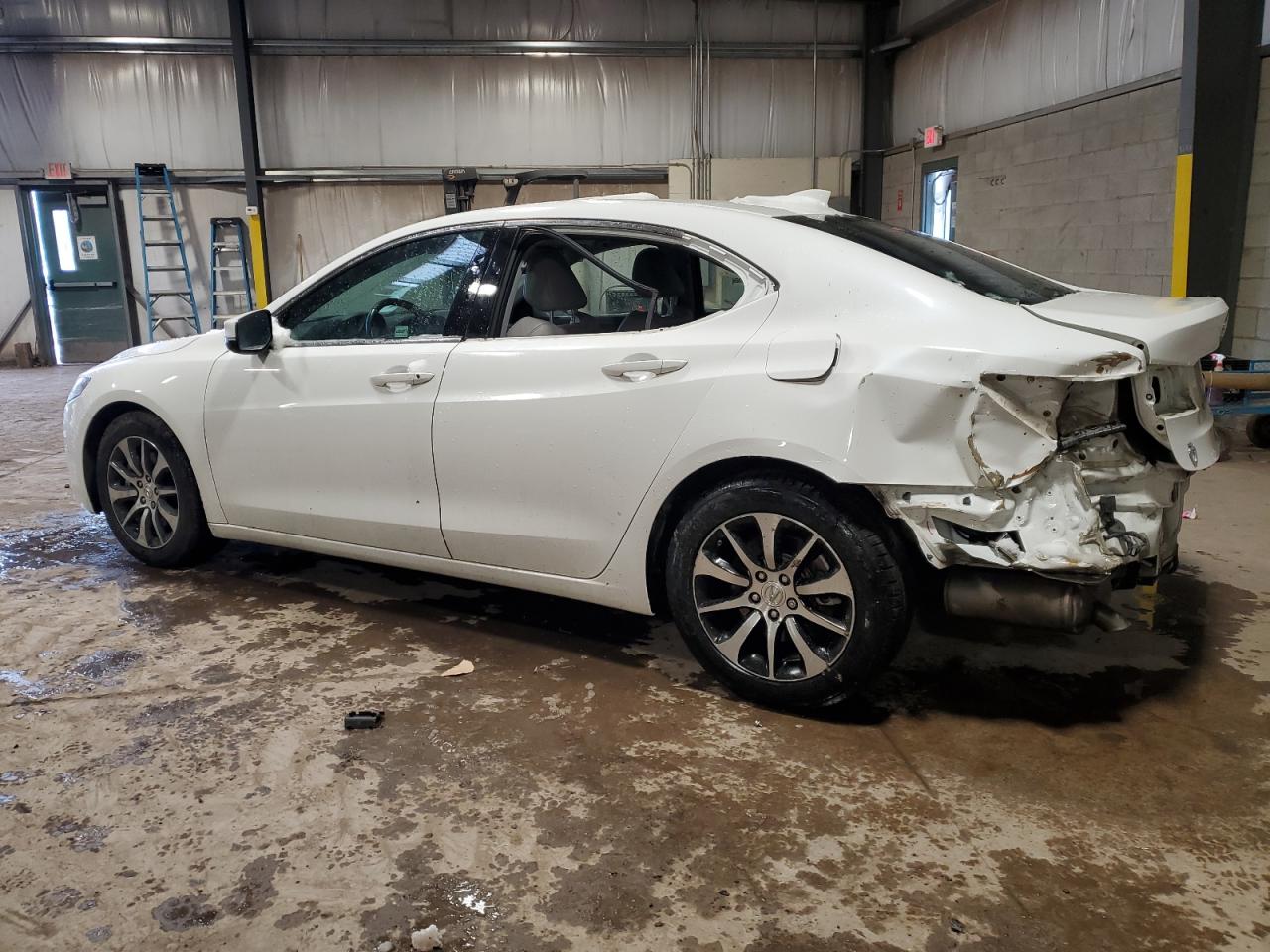 2015 Acura TLX - Image 2