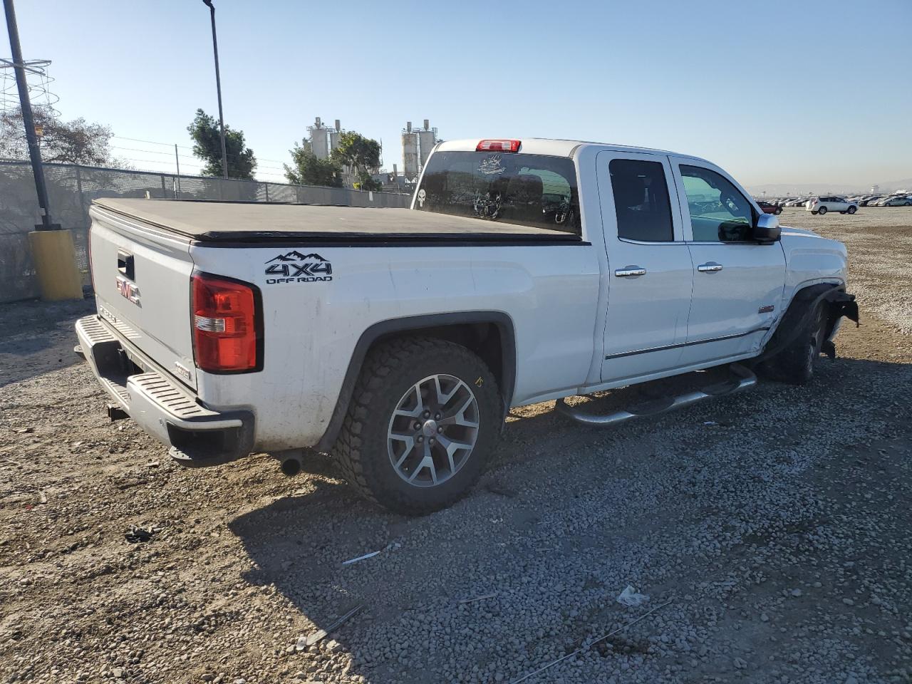 2014 GMC Sierra - Image 3
