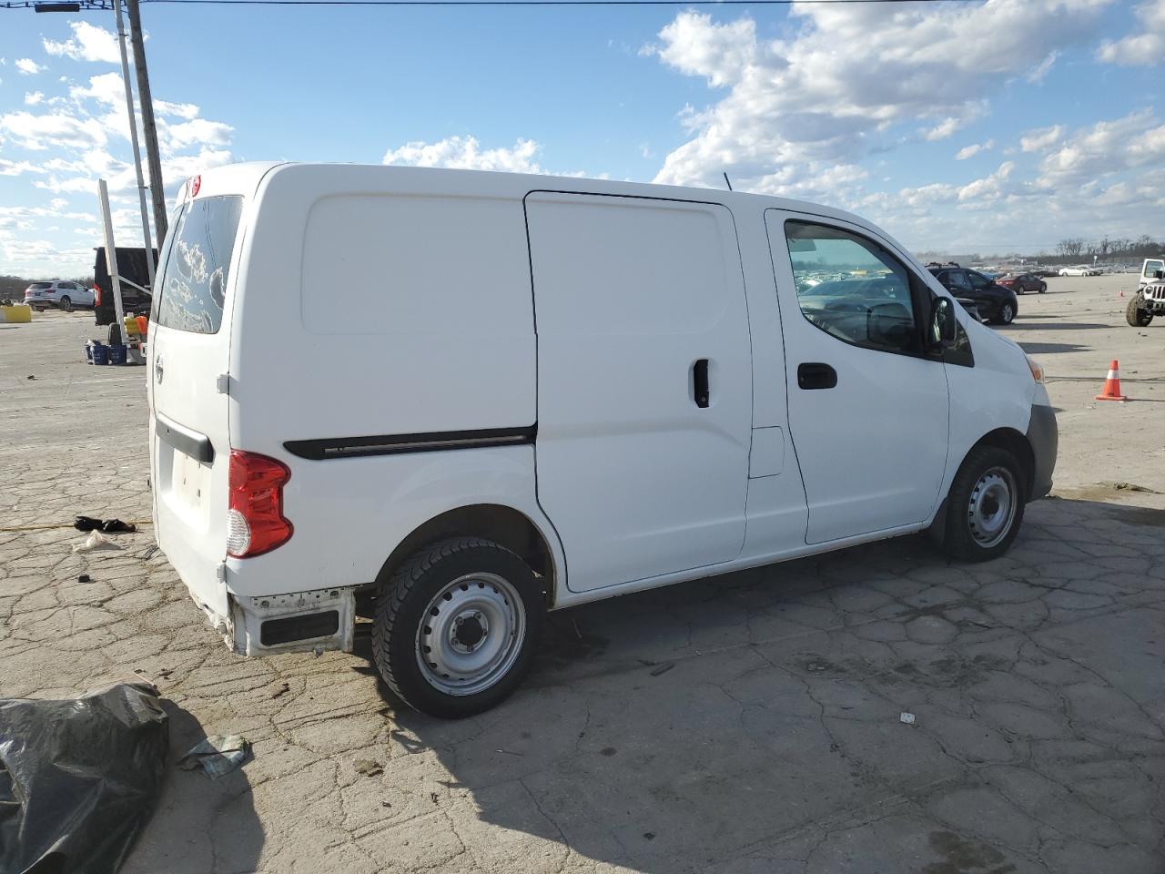 2015 Nissan NV - Image 3