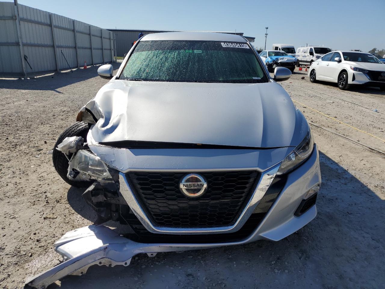 2020 Nissan Altima - Image 5