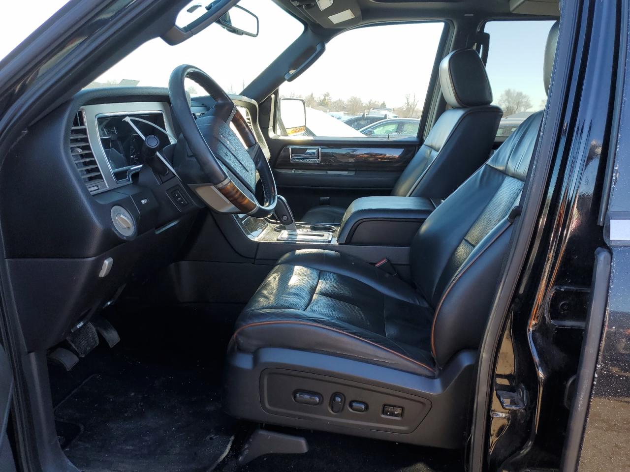 2008 Lincoln Navigator - Image 7