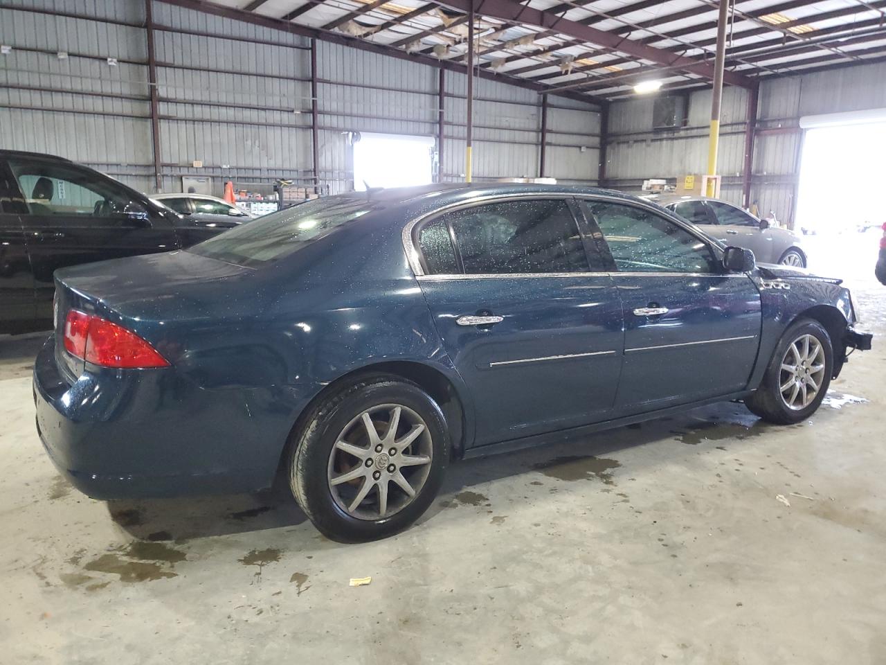 2008 Buick Lucerne - Image 3