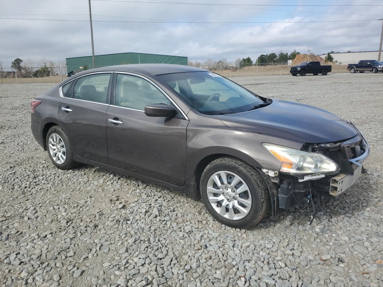 2015 Nissan Altima - Image 4
