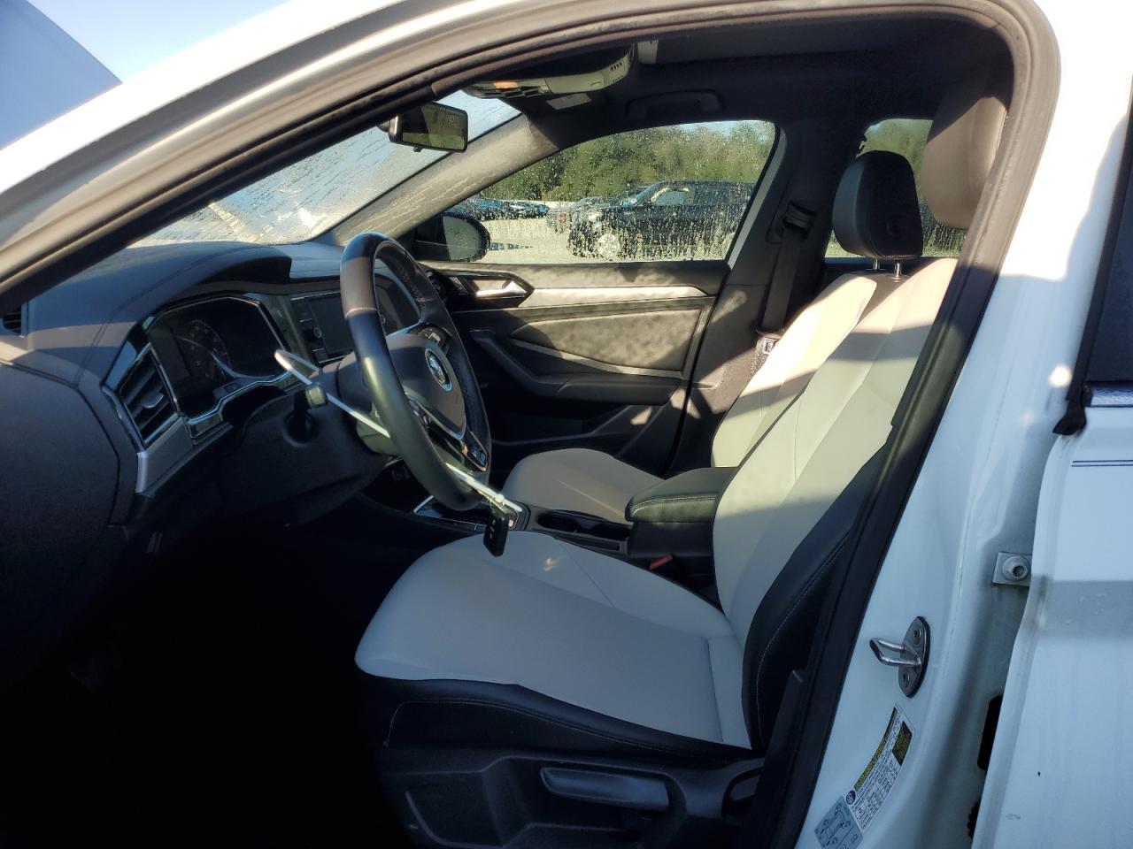 2019 Volkswagen Jetta - Image 7