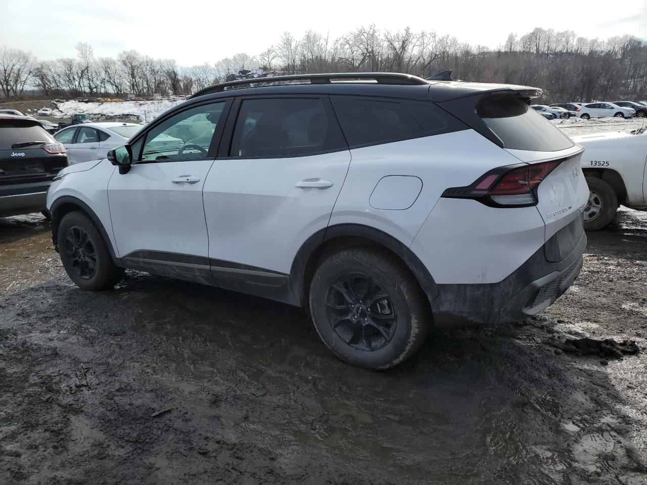 2024 Kia Sportage - Image 2