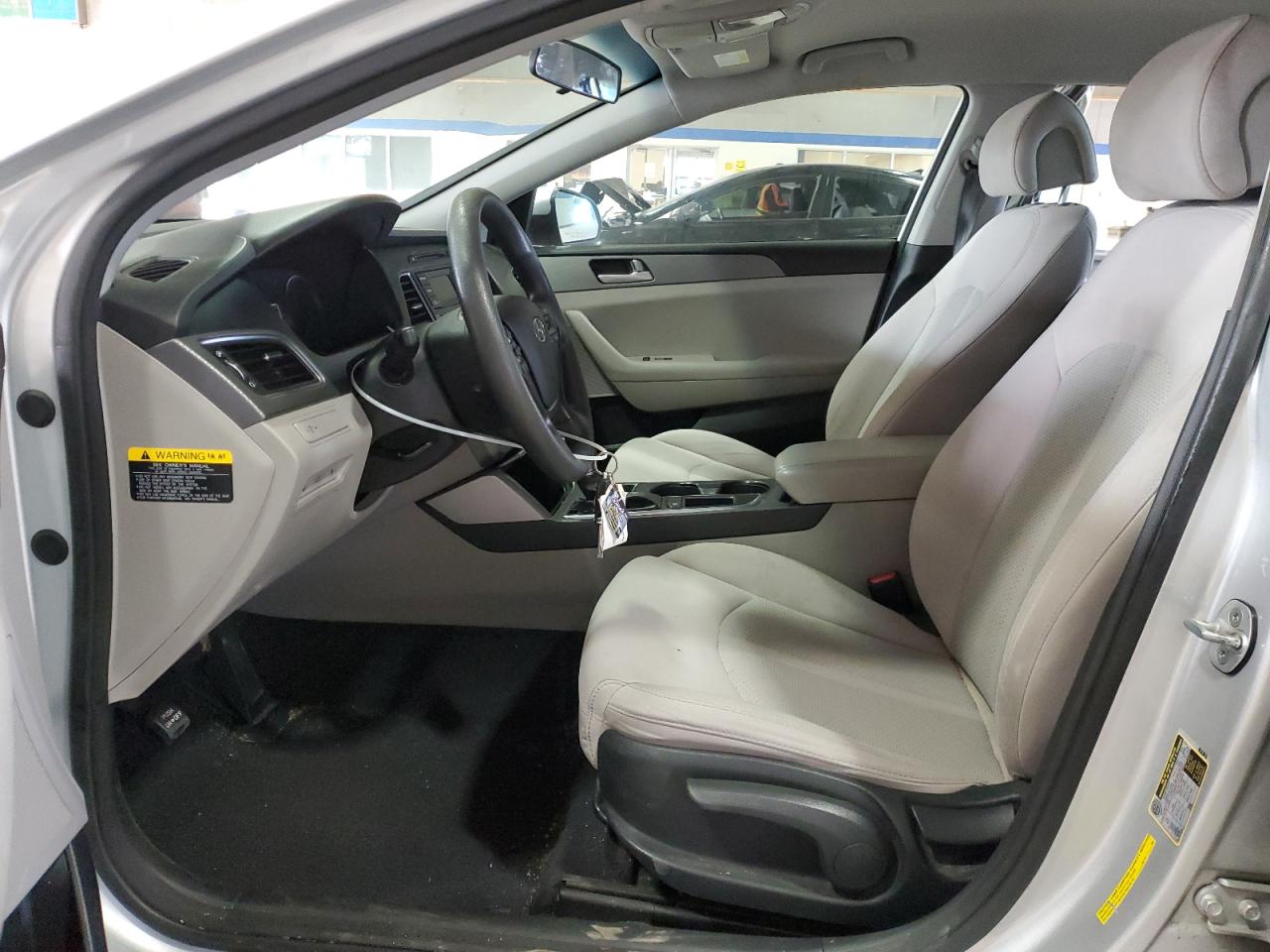 2015 Hyundai Sonata - Image 7