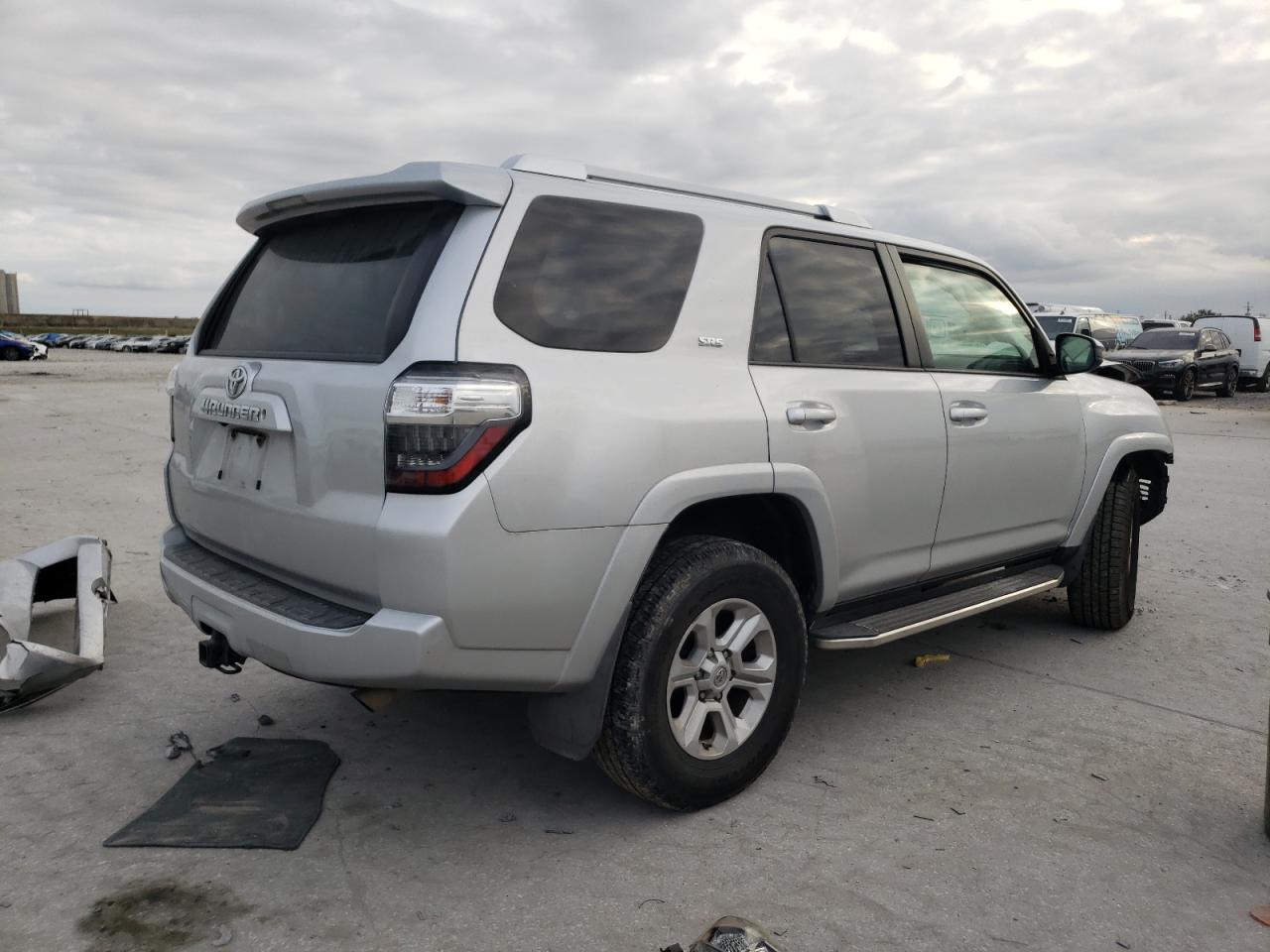2016 Toyota 4Runner - Image 3