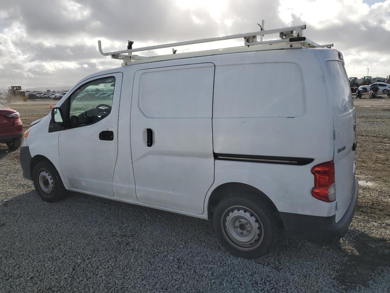 2015 Nissan NV - Image 2