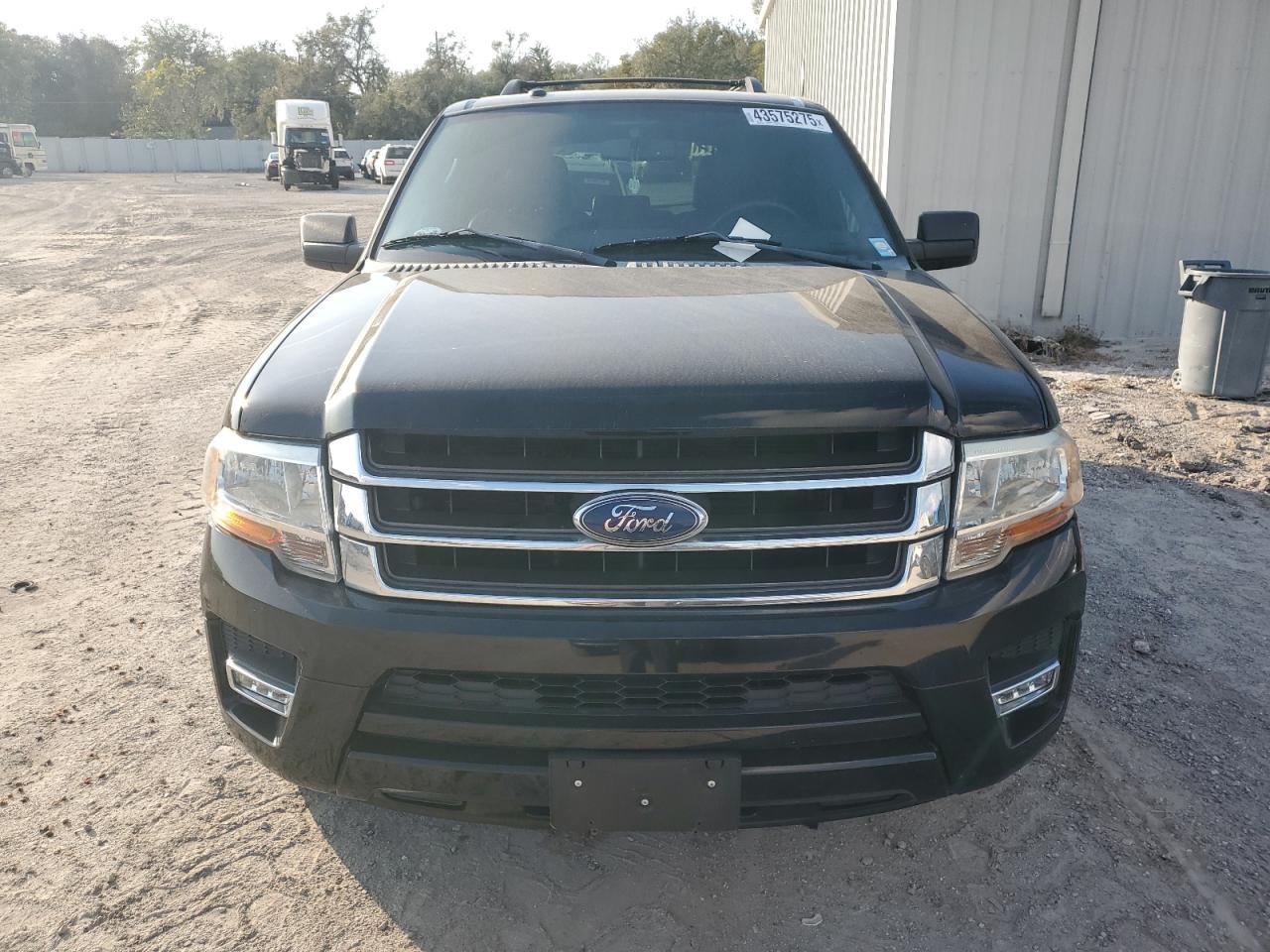 2017 Ford Expedition - Image 5