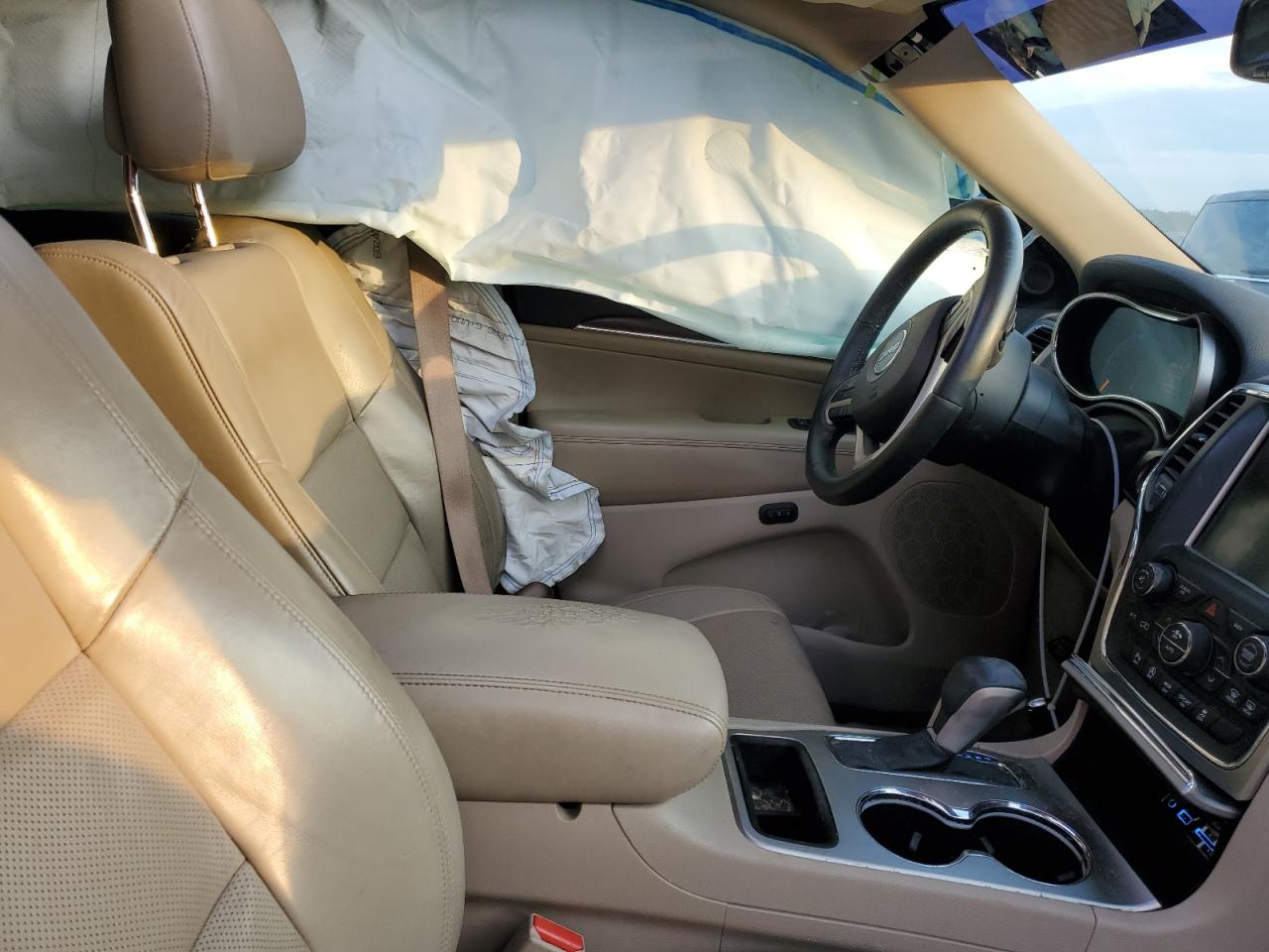 2017 Jeep Grand Cherokee - Image 7