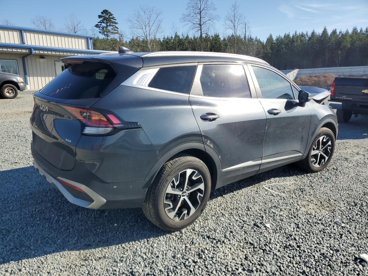 2023 Kia Sportage - Image 3
