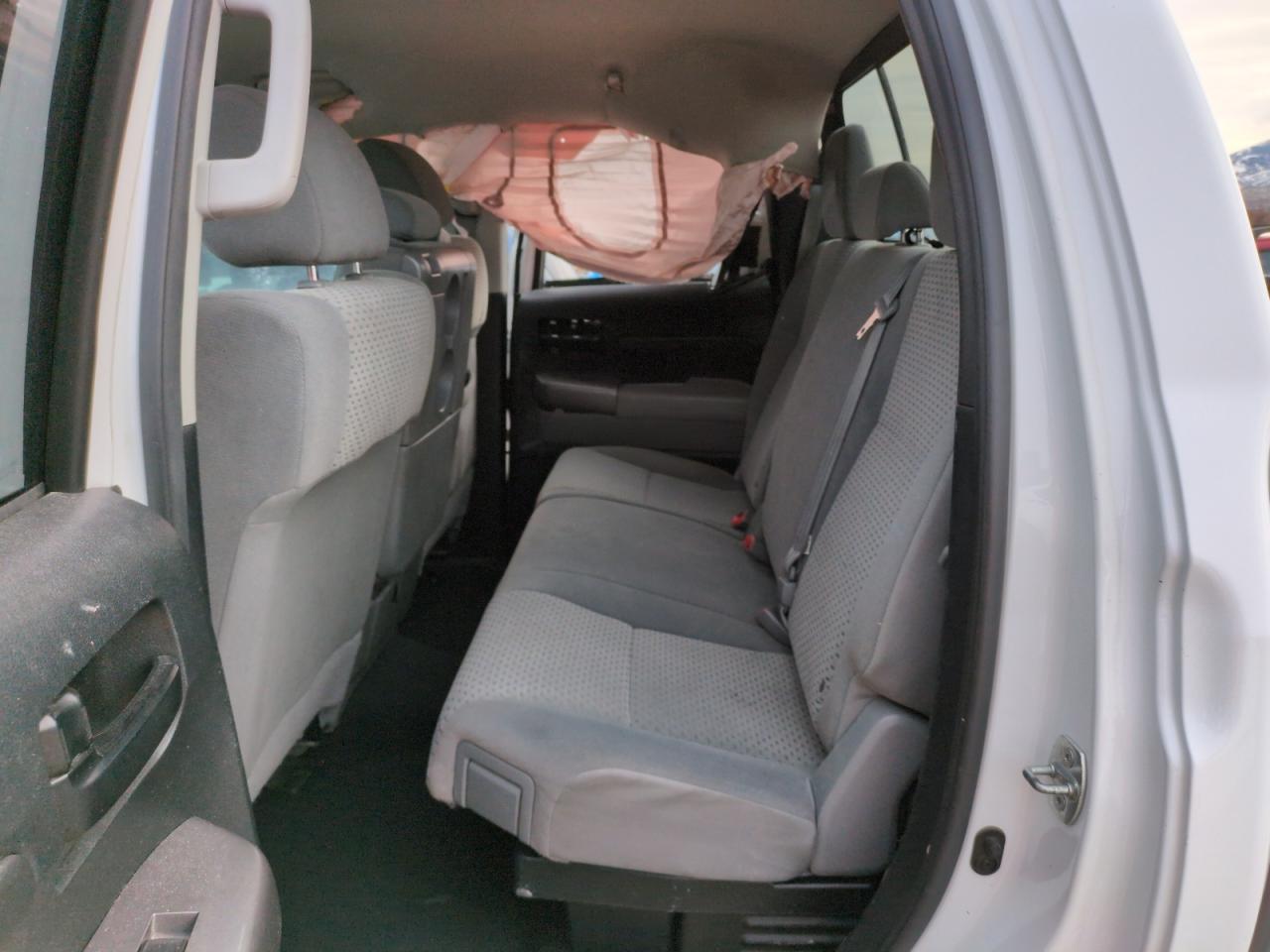 2012 Toyota Tundra - Image 10