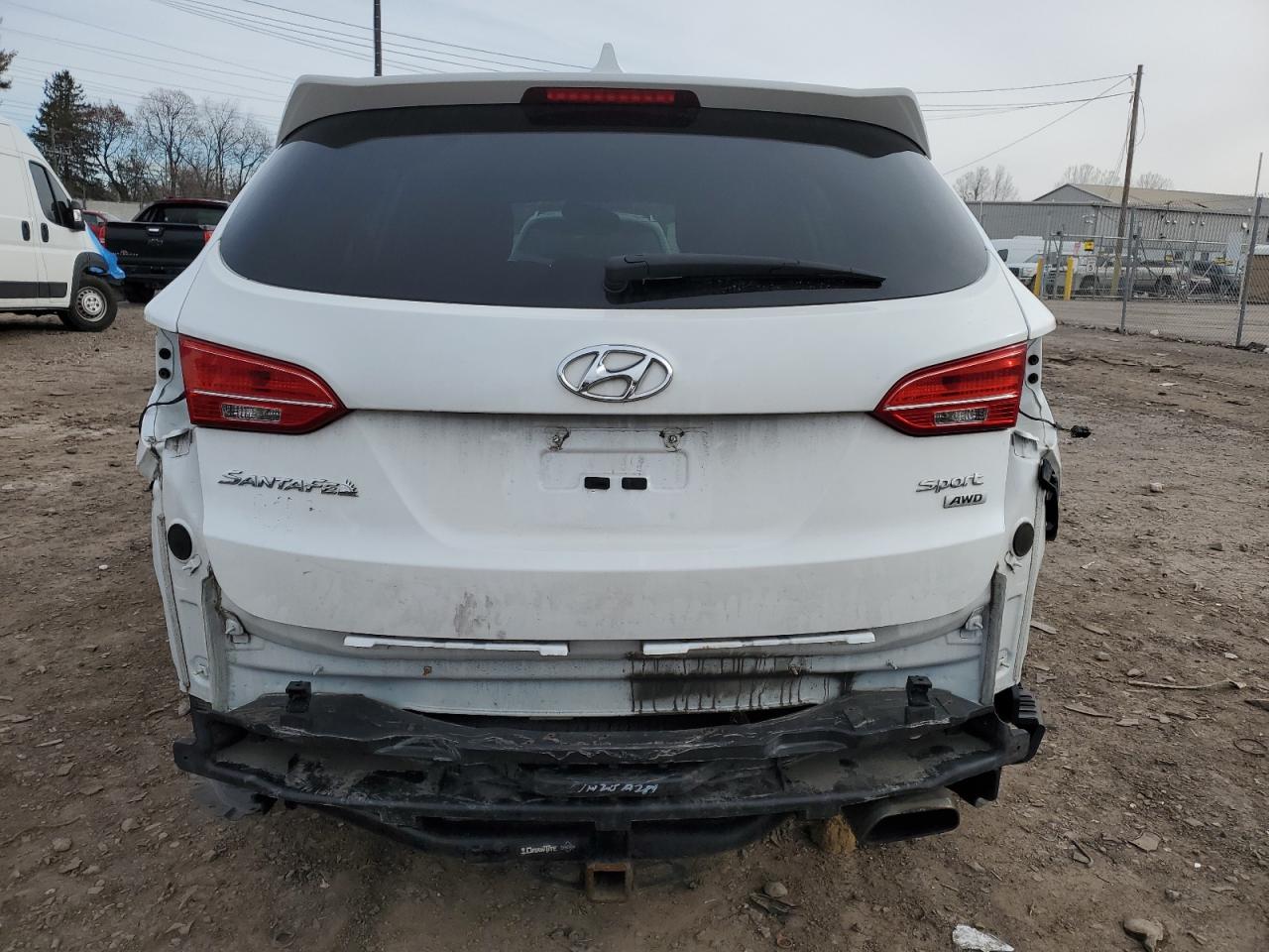 2016 Hyundai Santa Fe - Image 6
