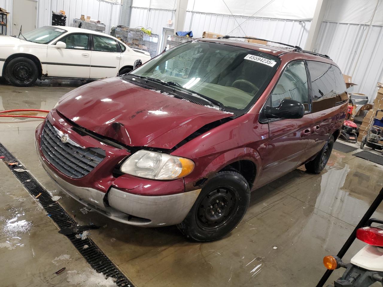 2003 Chrysler Voyager - Image 1