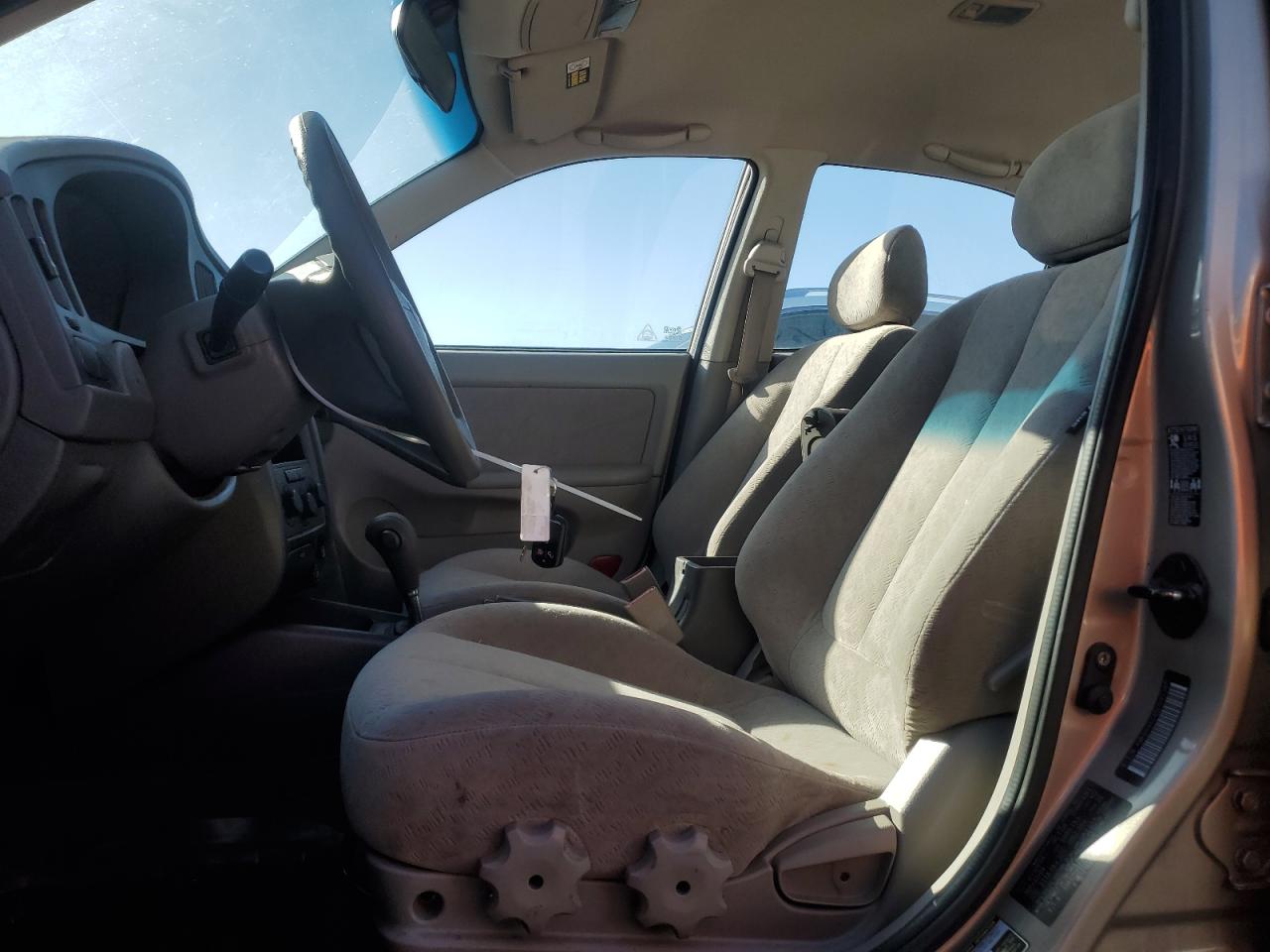 2005 Hyundai Elantra - Image 7