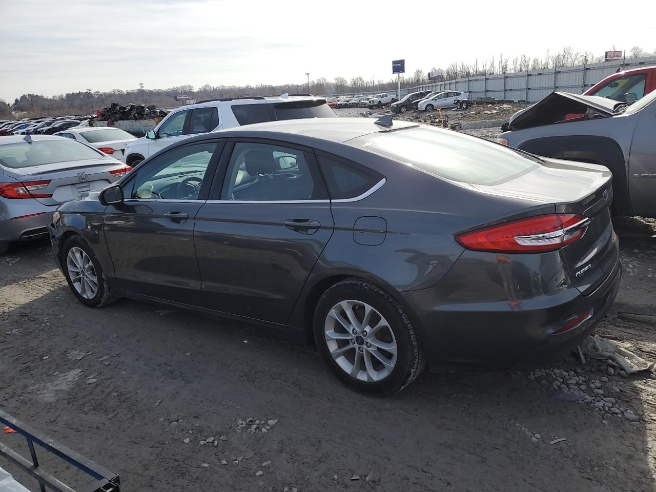 2020 Ford Fusion - Image 2