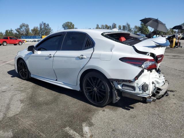  TOYOTA CAMRY 2021 Biały