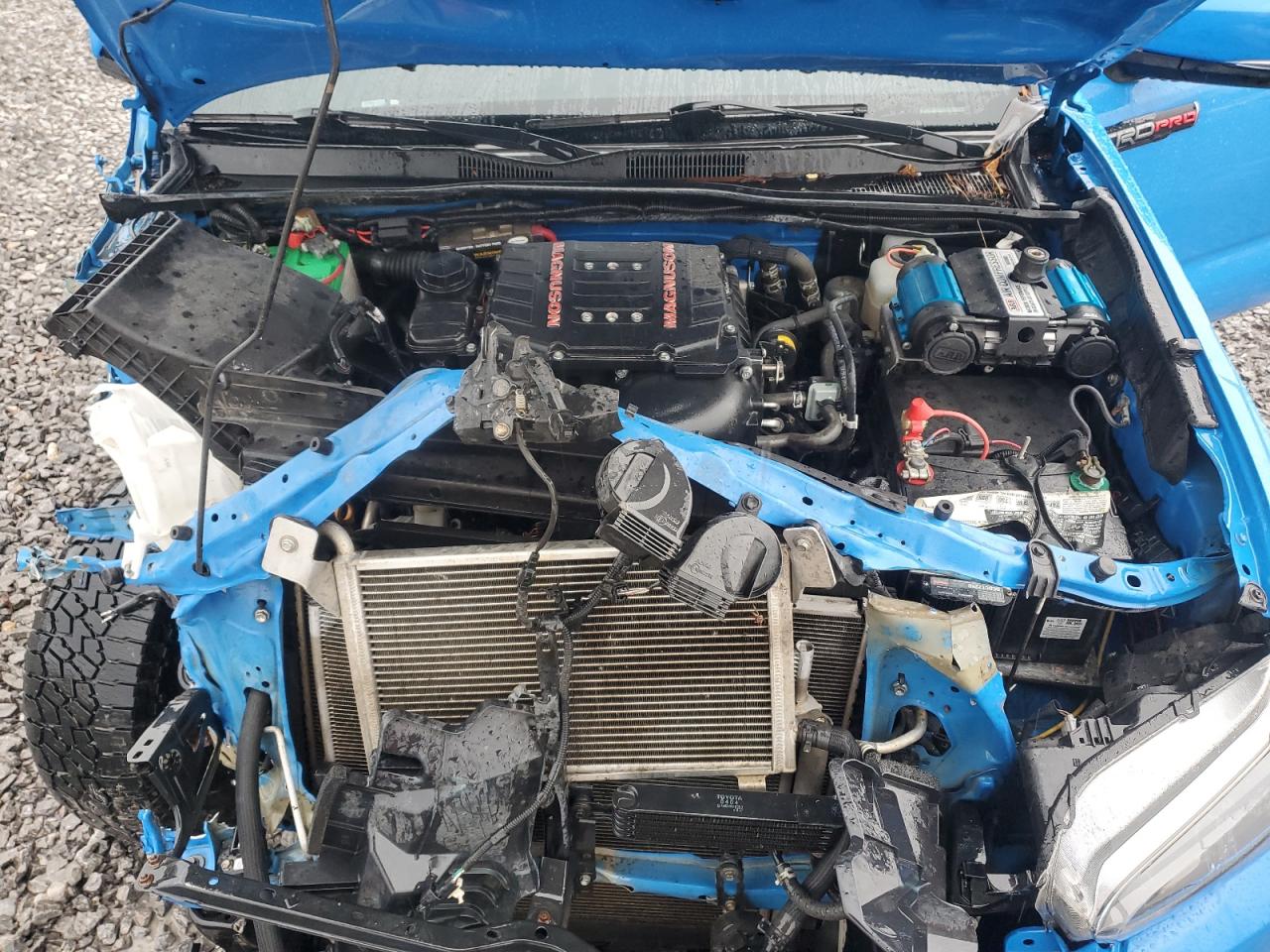 2019 Toyota Tacoma - Image 13