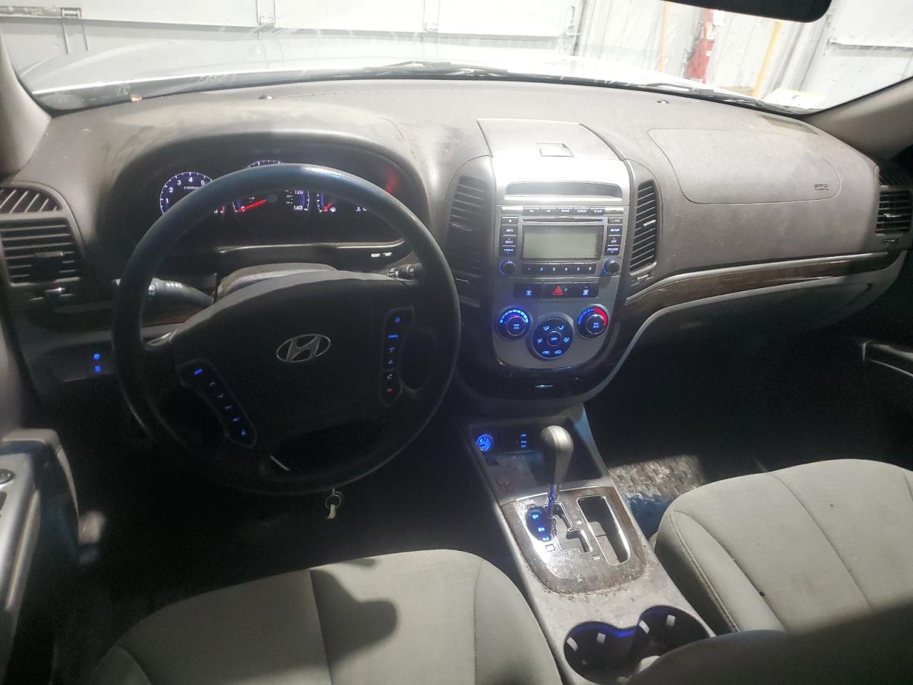 2011 Hyundai Santa Fe - Image 8