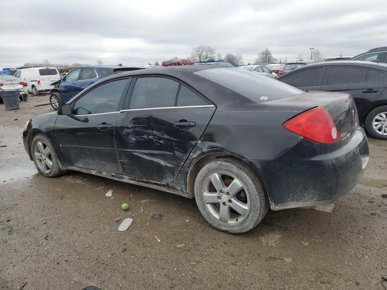 2007 Pontiac G6 - Image 2
