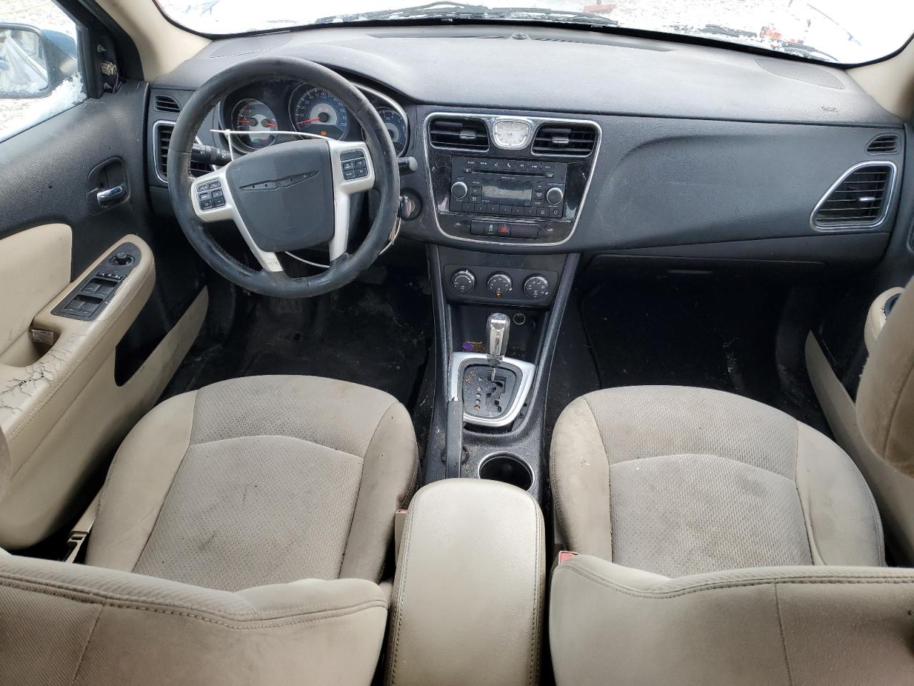 2011 Chrysler 200 - Image 8