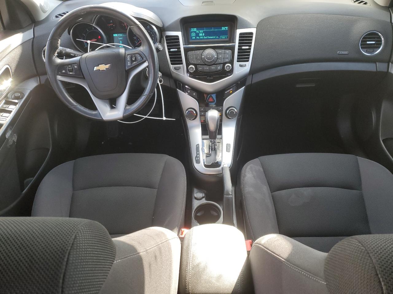 2013 Chevrolet Cruze - Image 8