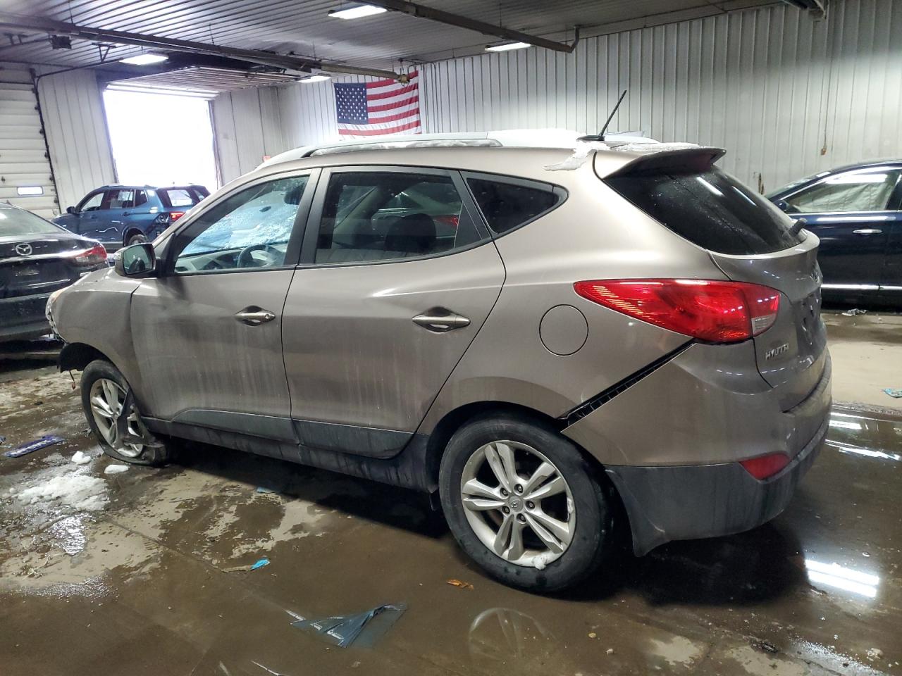 2013 Hyundai Tucson - Image 2