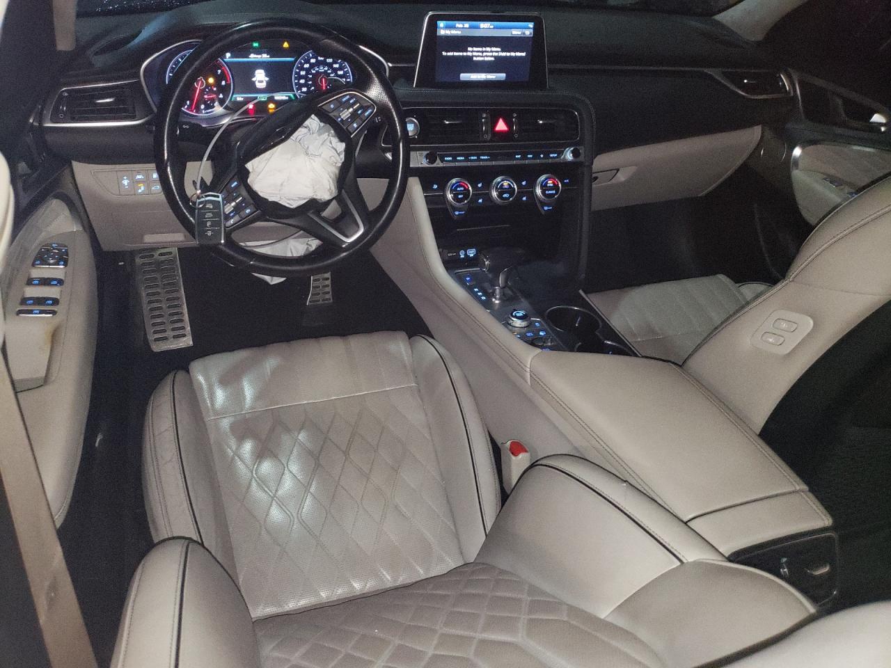 2019 Genesis G70 - Image 8