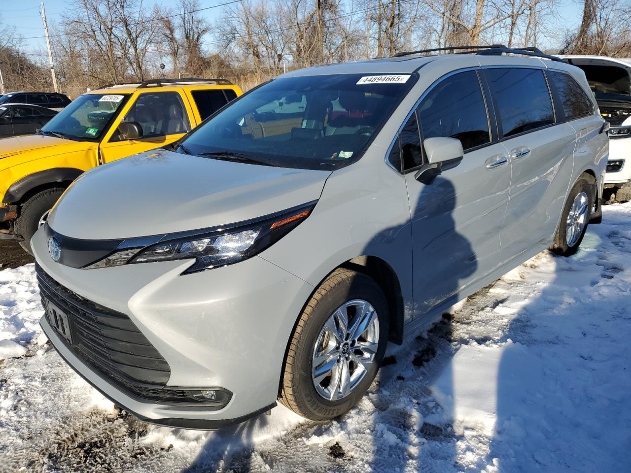 2022 Toyota Sienna Xle იყიდება Marlboro-ში, NY - Rear End