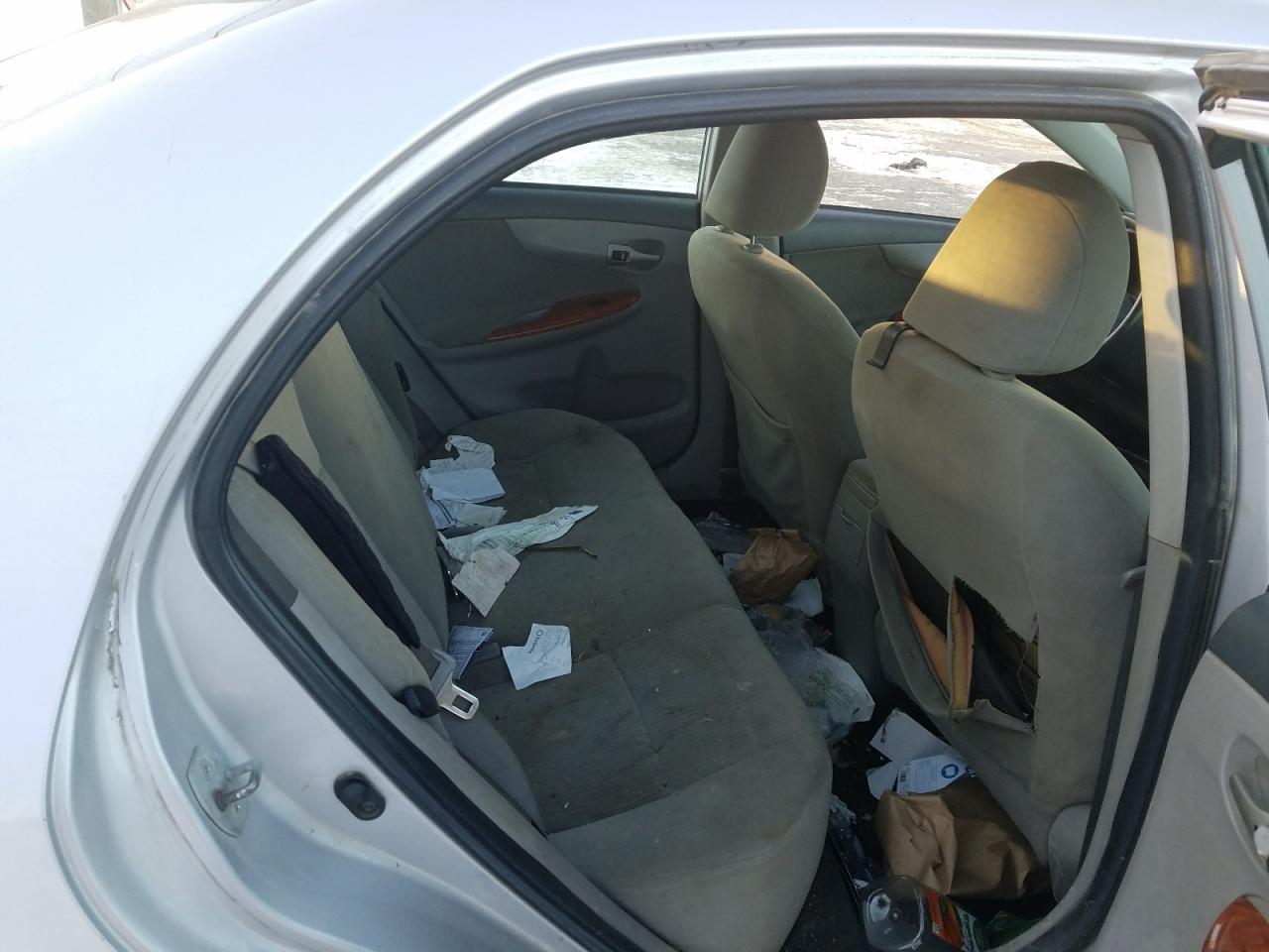 2010 Toyota Corolla - Image 10