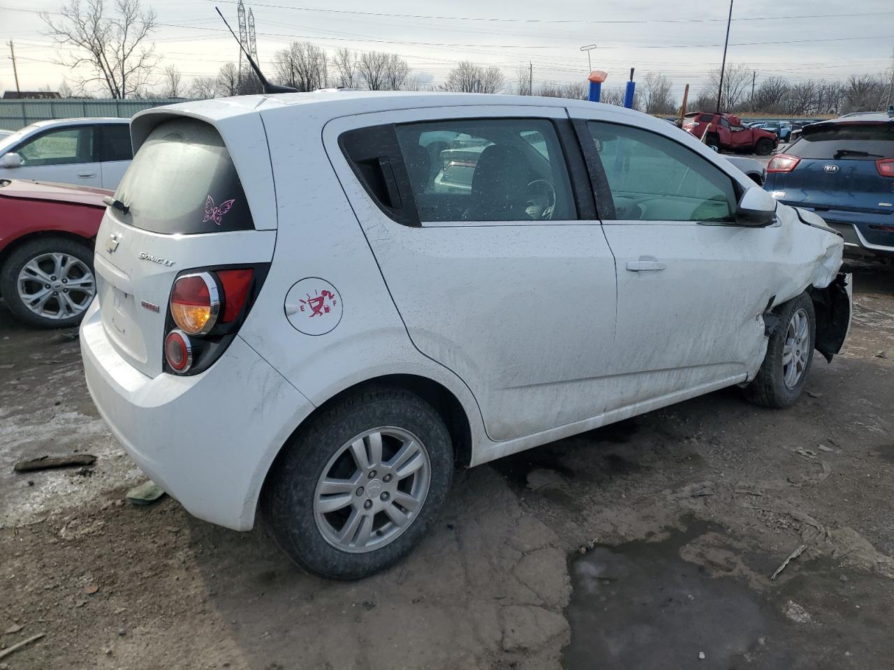 2013 Chevrolet Sonic - Image 3