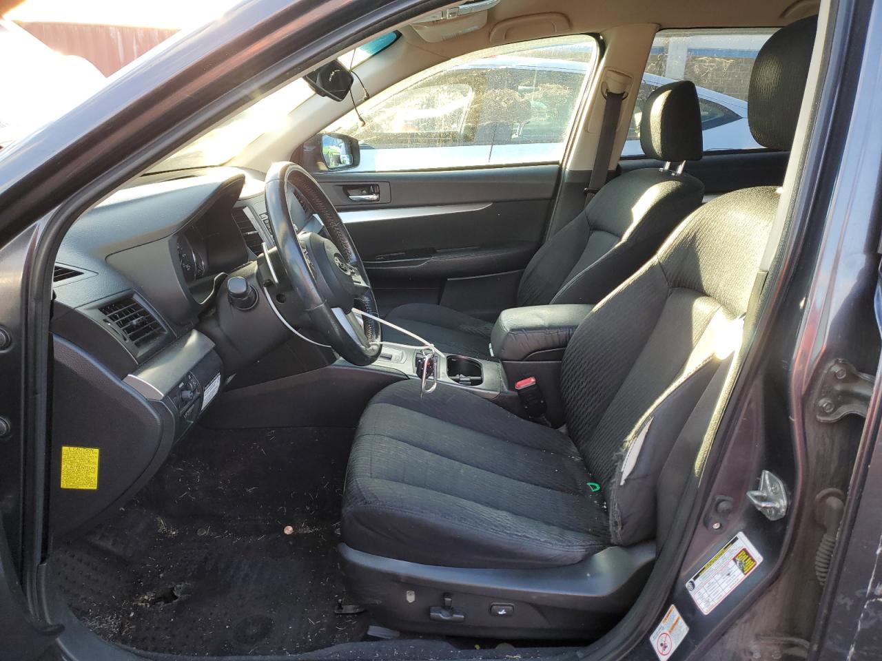 2010 Subaru Outback - Image 7