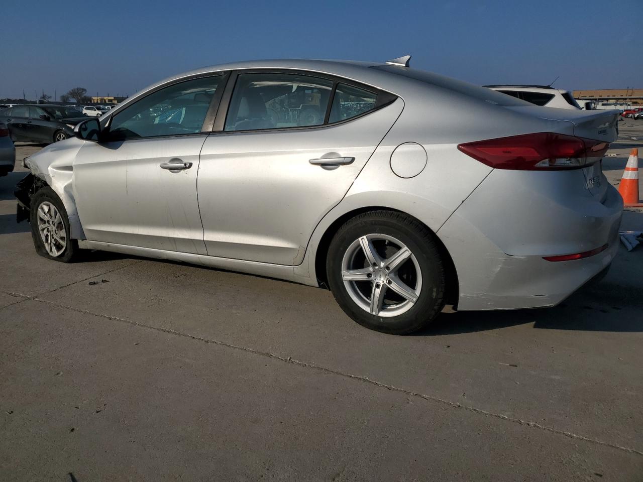 2017 Hyundai Elantra - Image 2