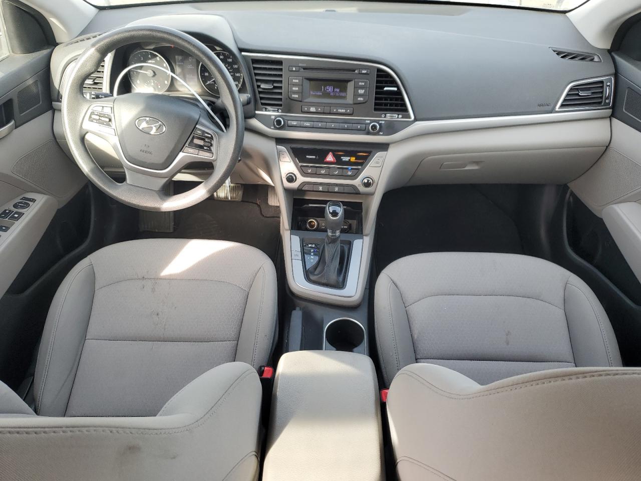 2018 Hyundai Elantra - Image 8