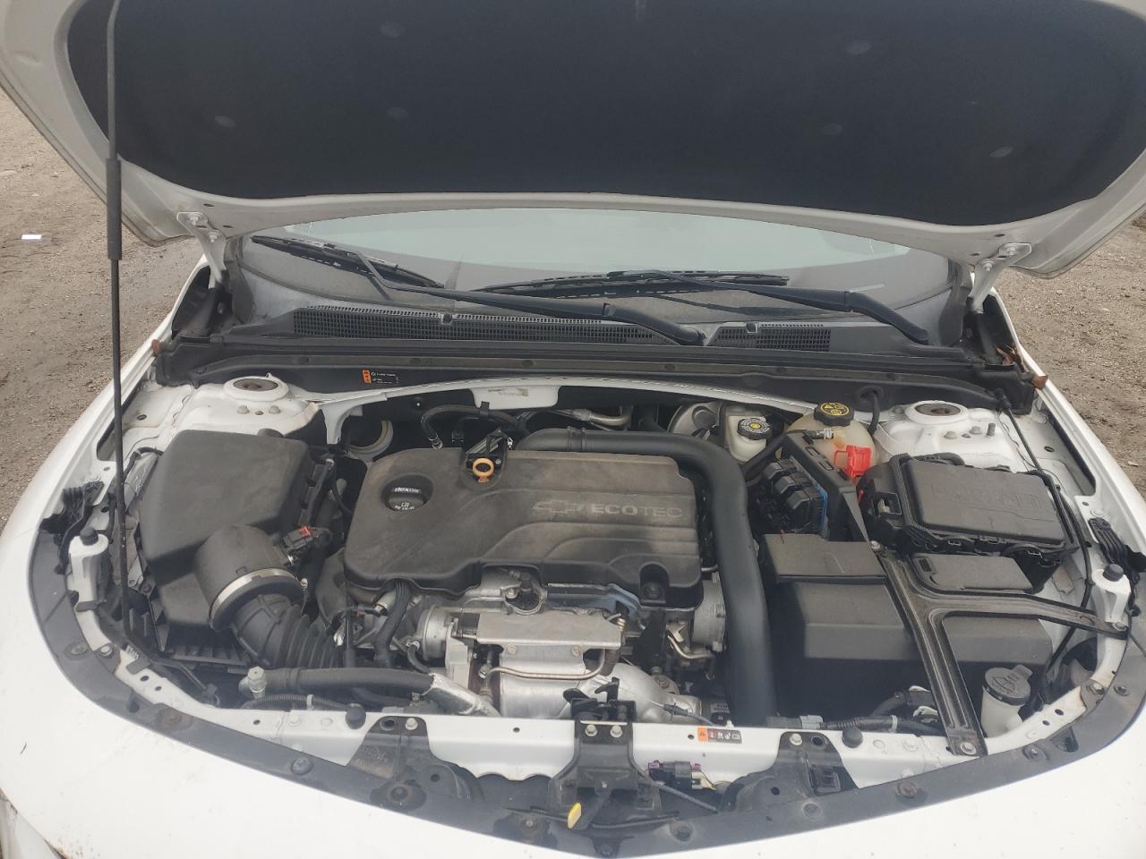 2017 Chevrolet Malibu - Image 11