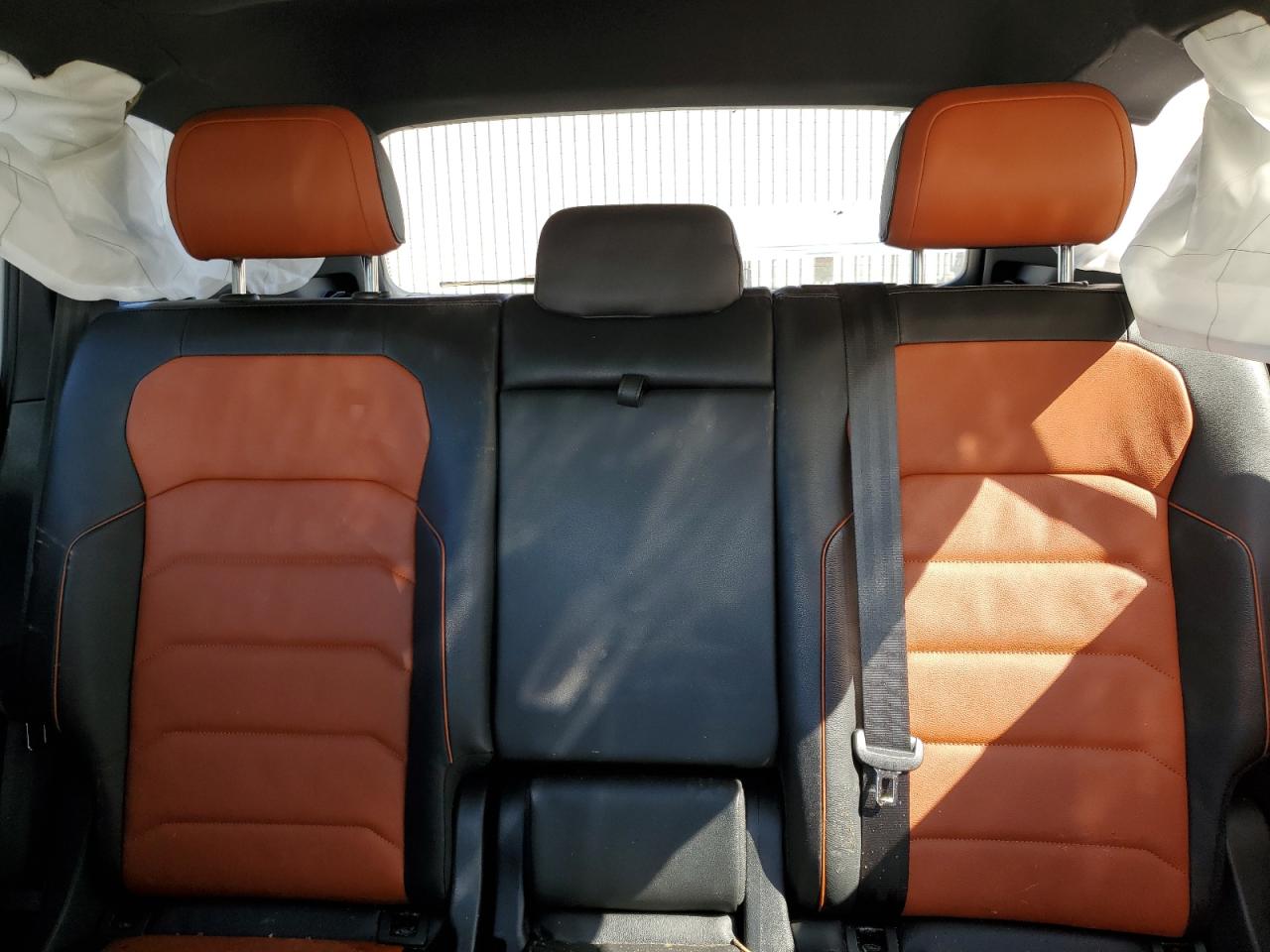 2020 Volkswagen Tiguan - Image 10
