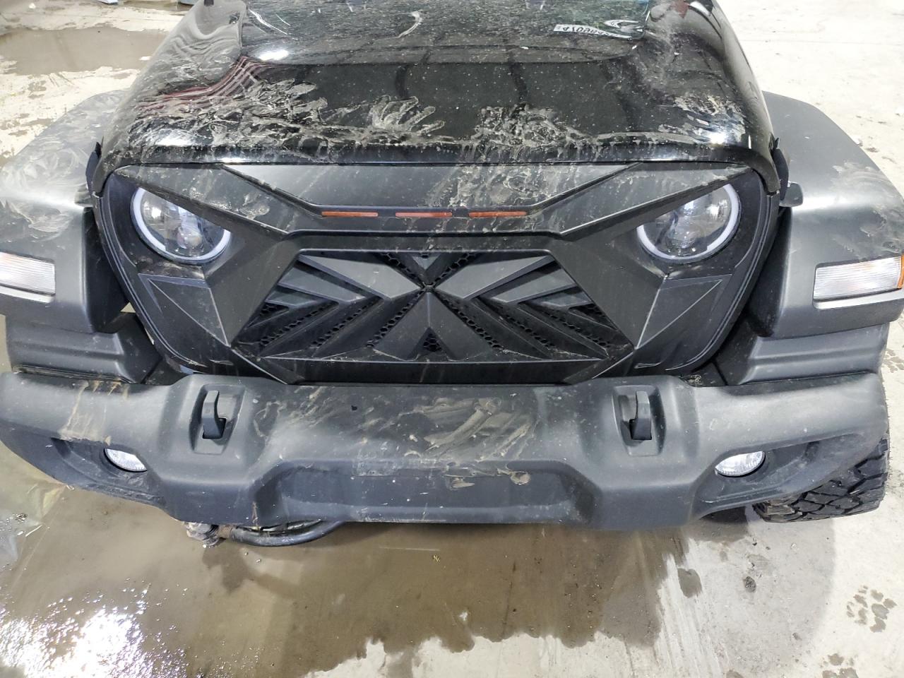 2021 Jeep Gladiator - Image 12