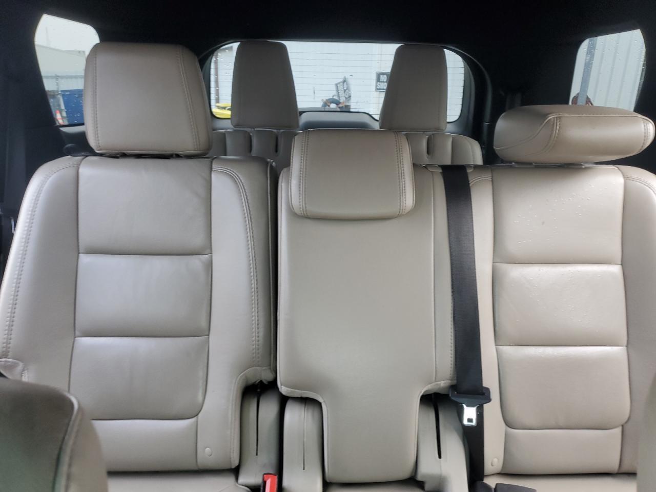 2013 Ford Explorer - Image 10