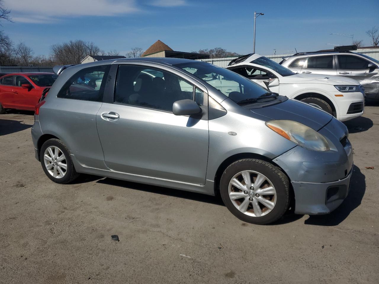 2009 Toyota Yaris - Image 4