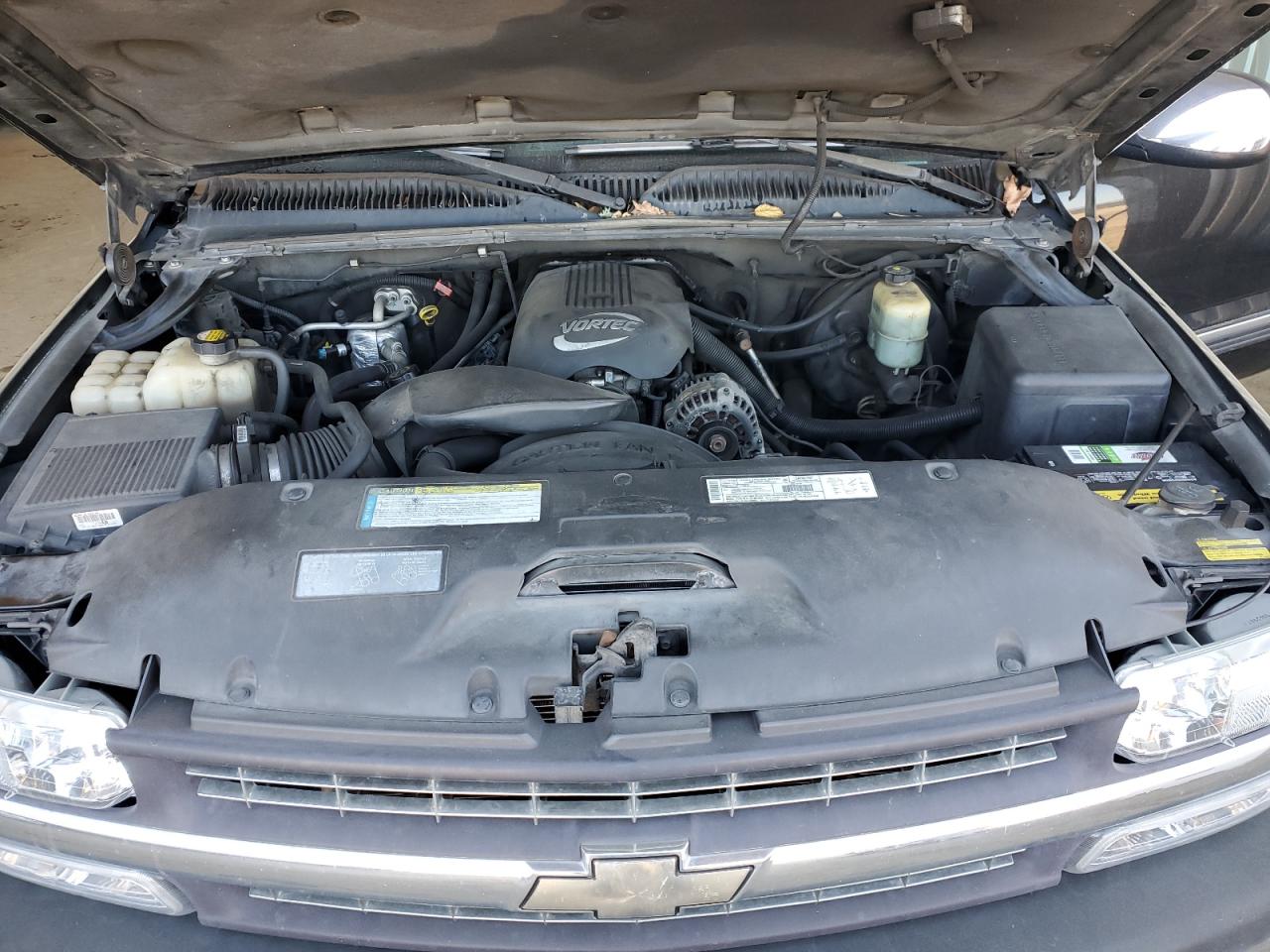 2001 Chevrolet Silverado - Image 11