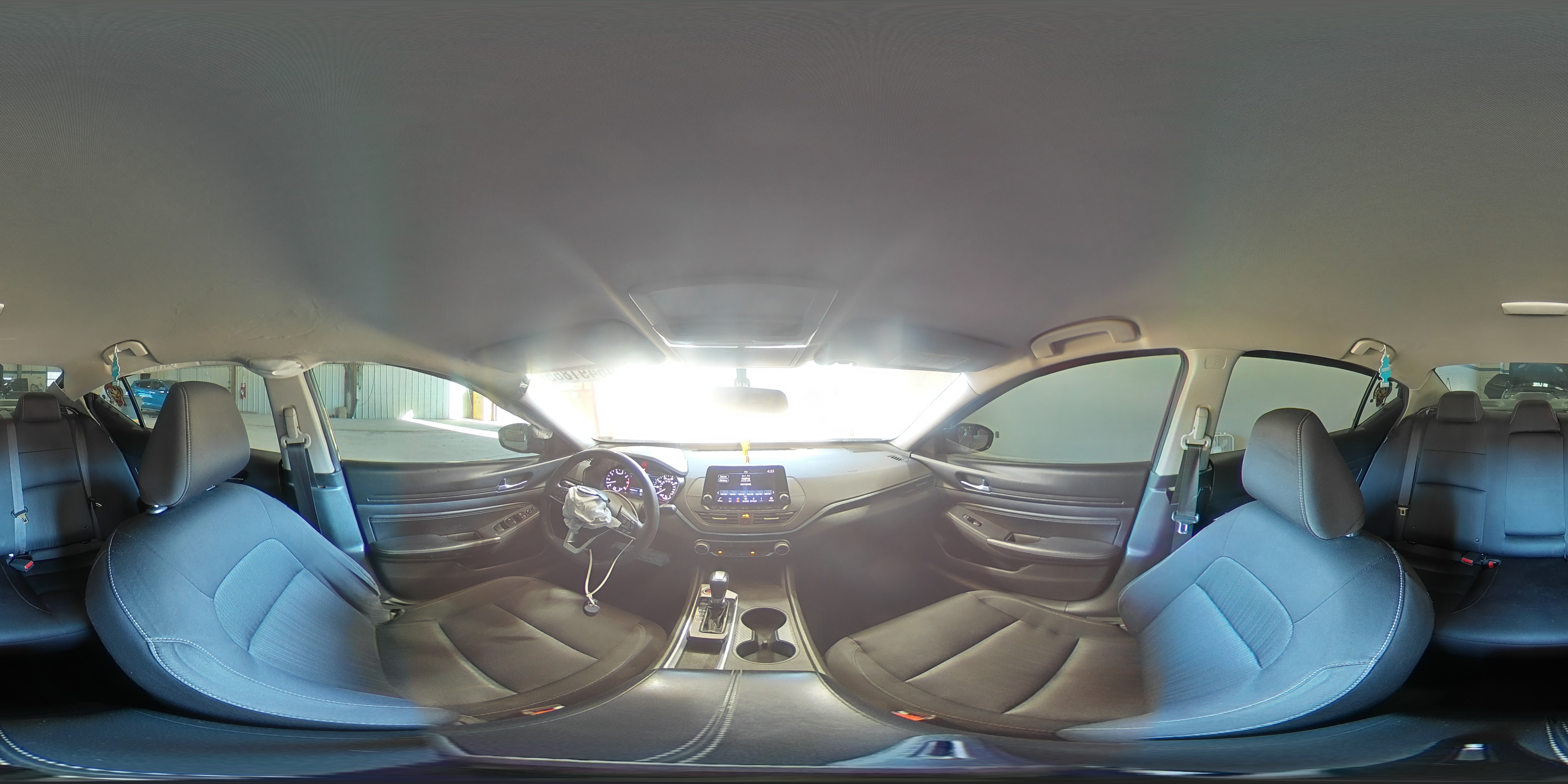 2019 Nissan Altima - Image 13