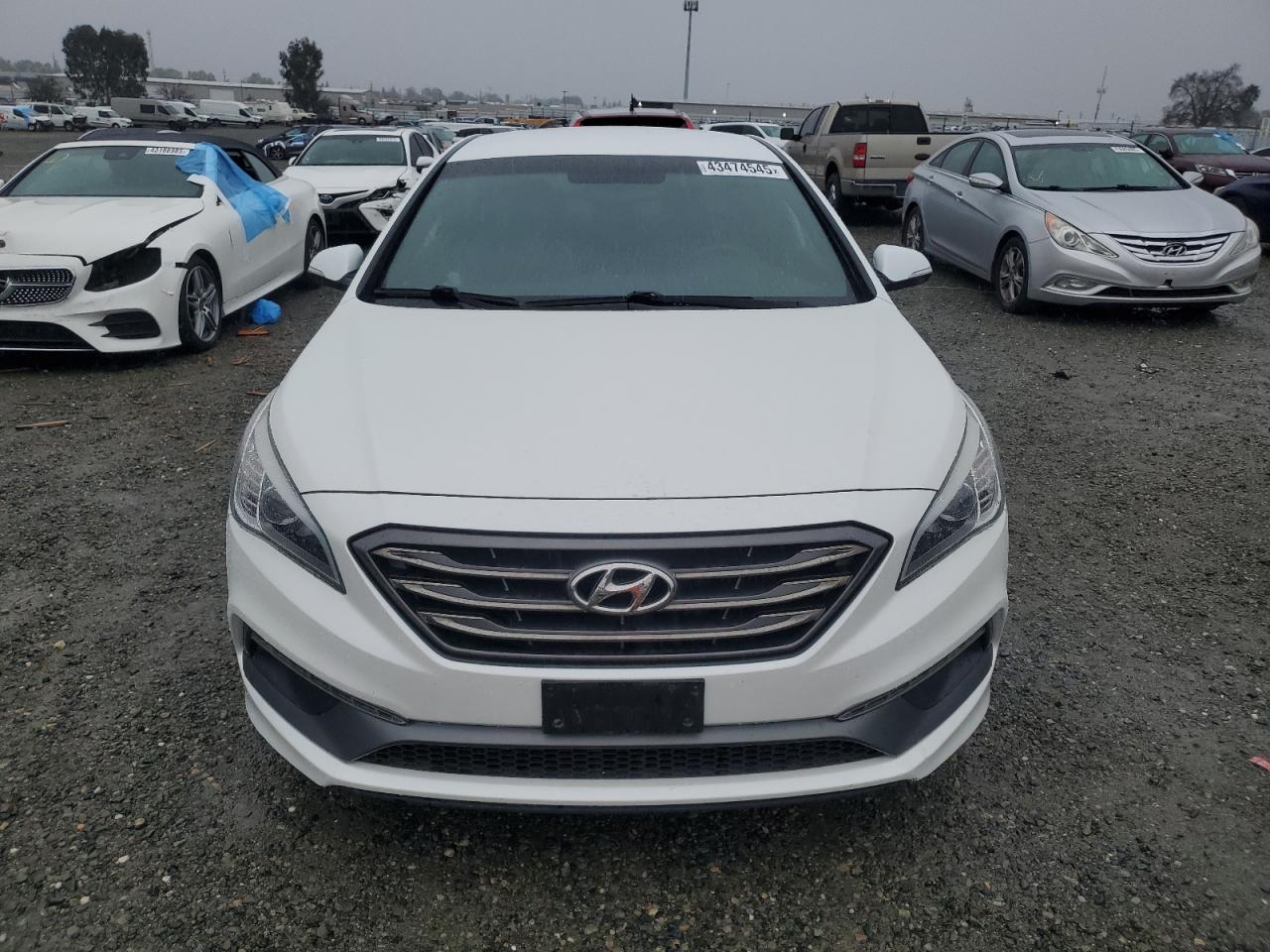 2017 Hyundai Sonata - Image 5