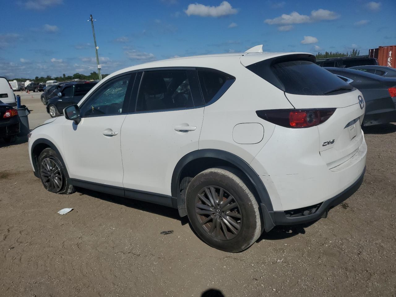 2017 Mazda CX-5 - Image 2