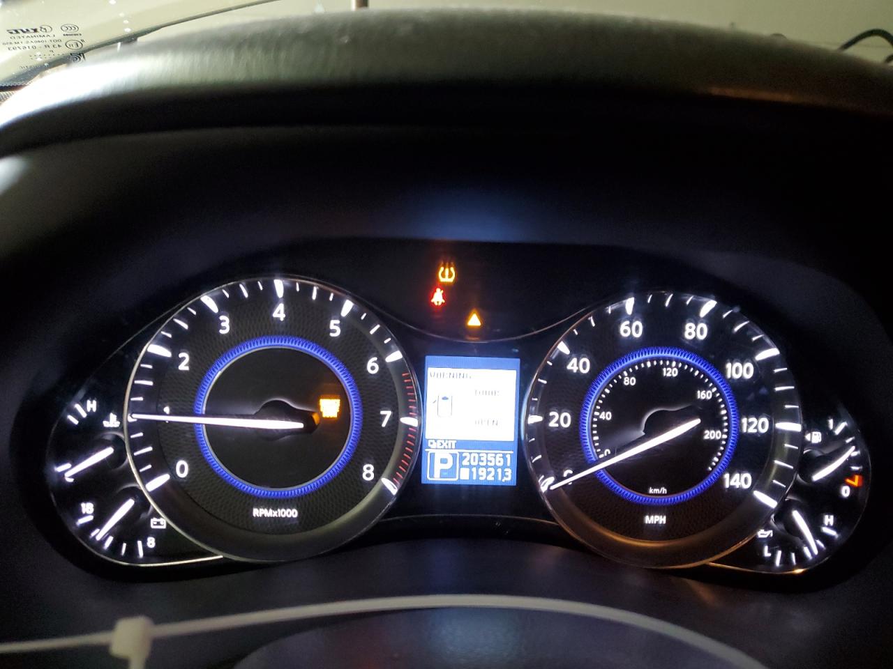 2011 Infiniti QX56 - Image 9
